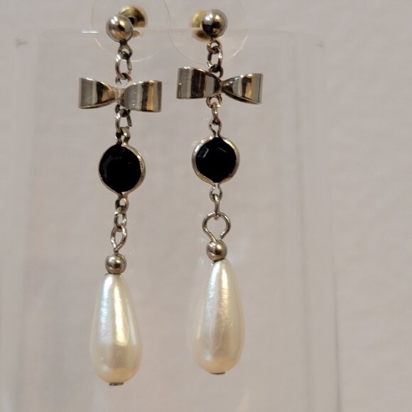 Vintage Silver Earrings Bow Pearl Drop Dangle With Black Gem Silver Tone - Picture 5 of 6